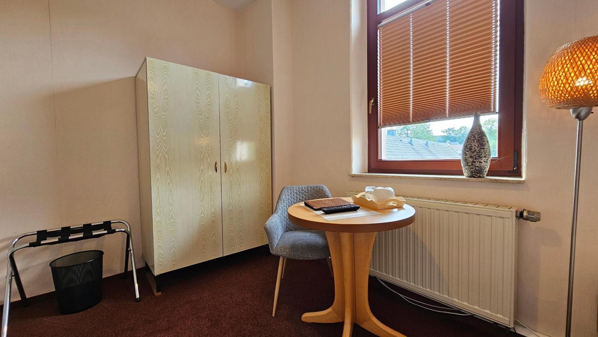 באד אלסטר Pension Weisse Rose, Parkplatz, Fruehstueck, Wlan, Zentral מראה חיצוני תמונה