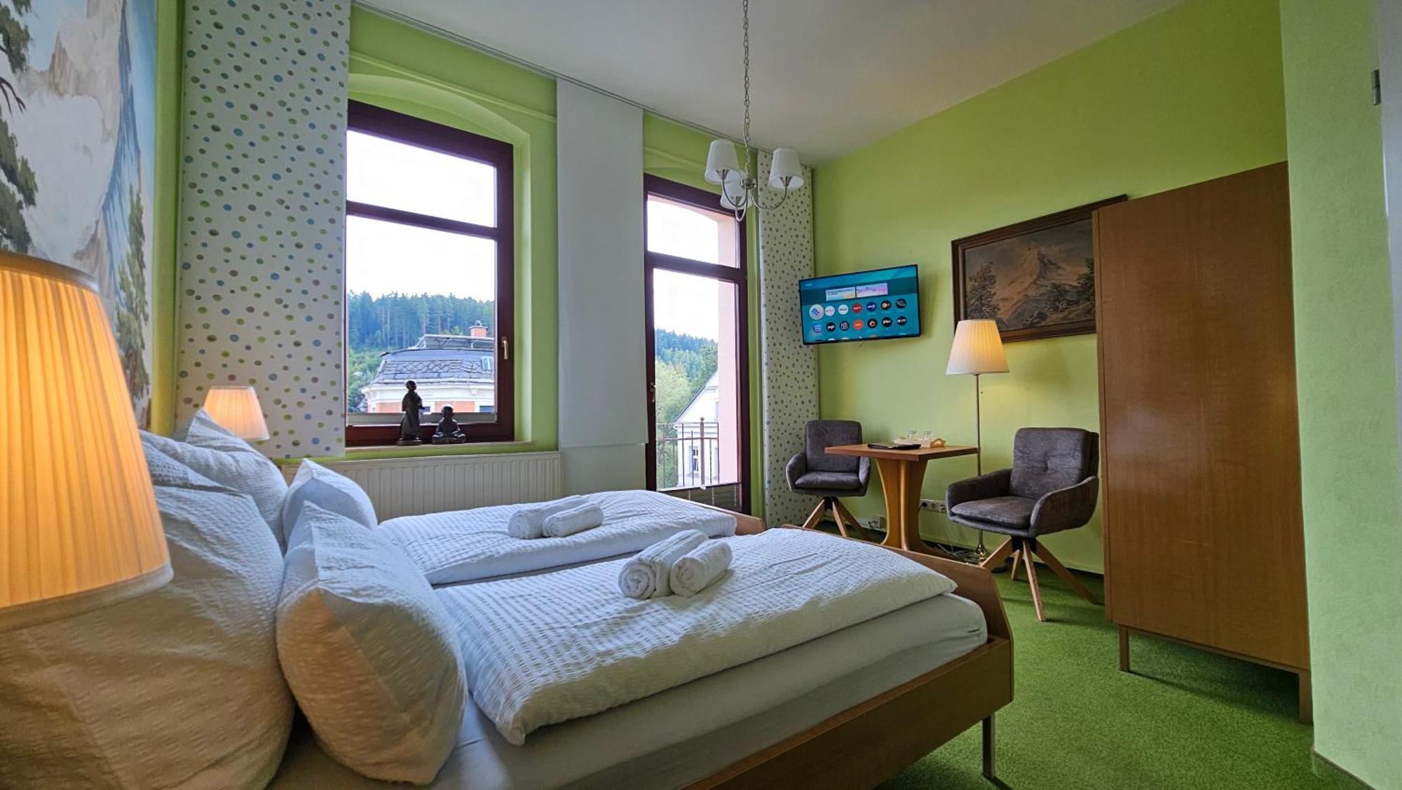 באד אלסטר Pension Weisse Rose, Parkplatz, Fruehstueck, Wlan, Zentral מראה חיצוני תמונה